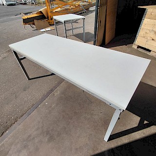 TRESTON TABLE
