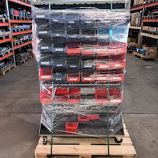 KILOPULTTI HYLLYKKÖ RENKAILLA