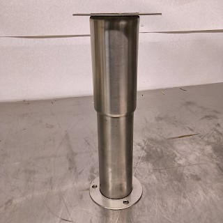 SÄÄDETTÄVÄ JALKA