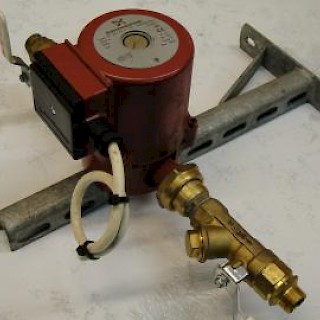 Kiertovesipumppu Grundfos UP 20-45 N 150 1-vaihe; 0,115kW