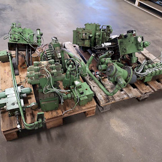 Hydrauliikan jakotukkeja