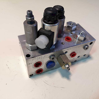 Hydrauliikan jakotukki Hydac 2302583