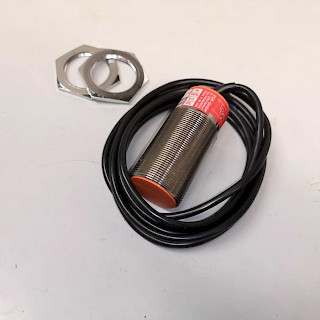 Induktiivinen Lähestymiskytkin IGM 017 WS 220V 0,1A