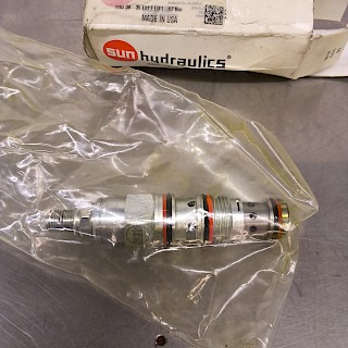 PAINEEN ALENNUS VENTTIILI/ Sun Hydraulics Cartridge Valve/ 11929