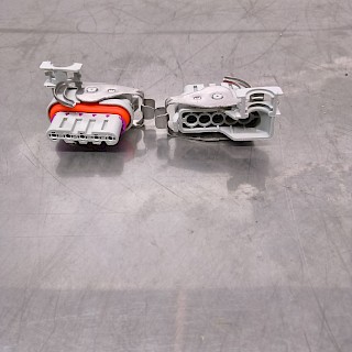 Naarasliitin Kuorma-autoihin