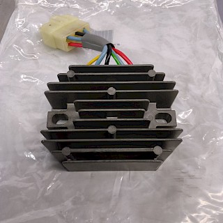 Uusi JÄNNITTEENSÄÄDIN RX51